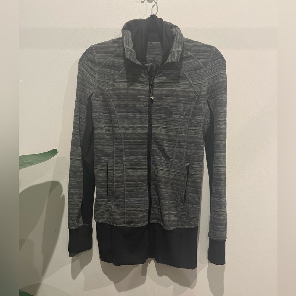 Lululemon Daily Practice Jacket - Picture 5 of 6